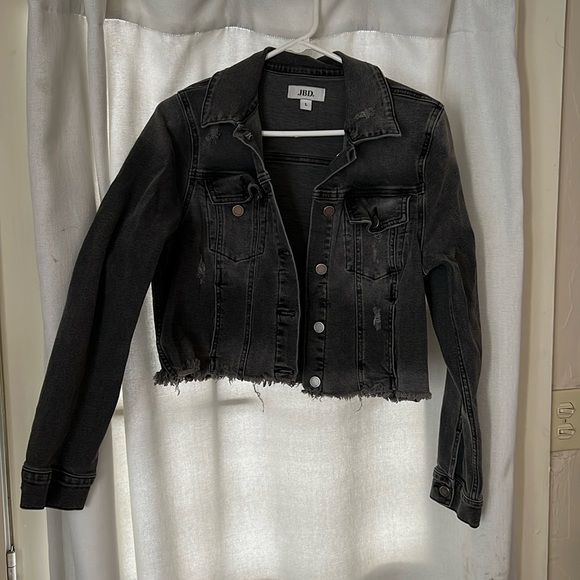Black distressed crop Jean jacket - Picture 1 of 2